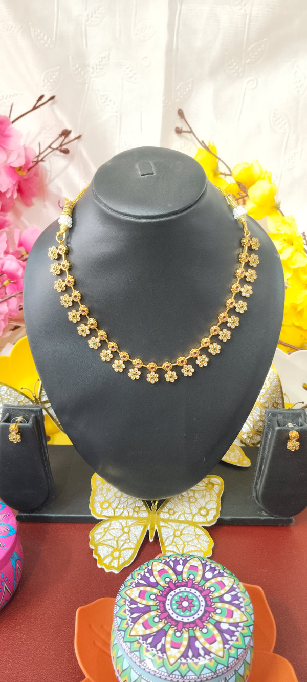 flower Craftedtrendycharm necklace