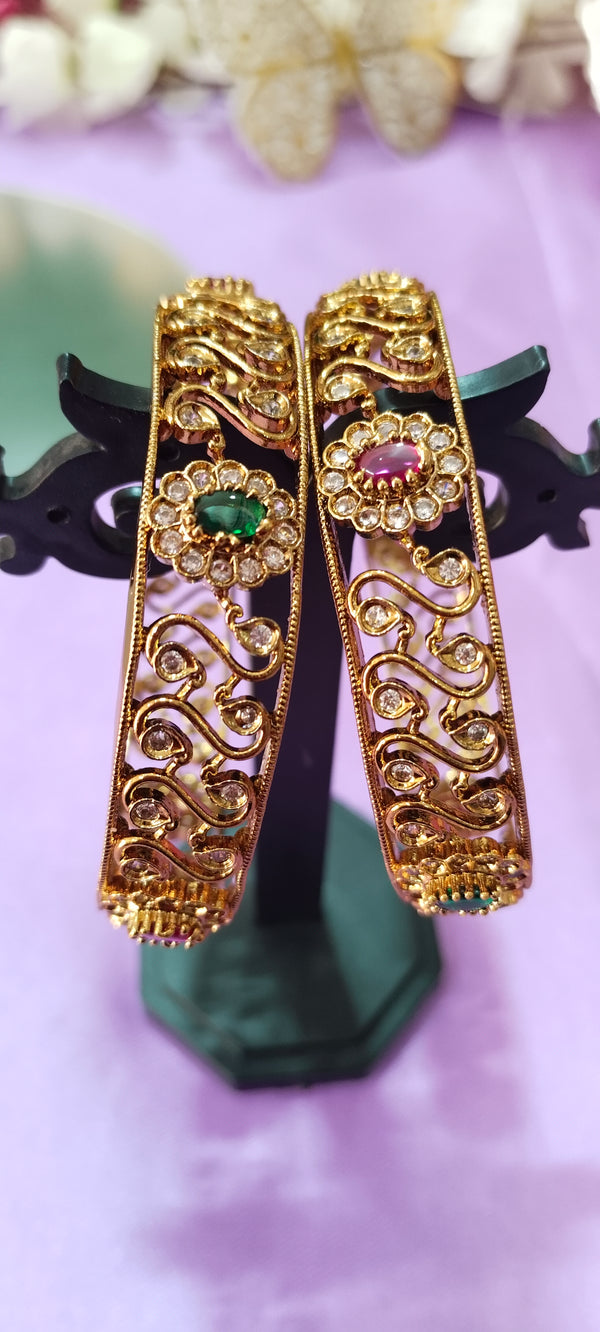 Stylish Floral Pattern Gold Plated Bangles for Women