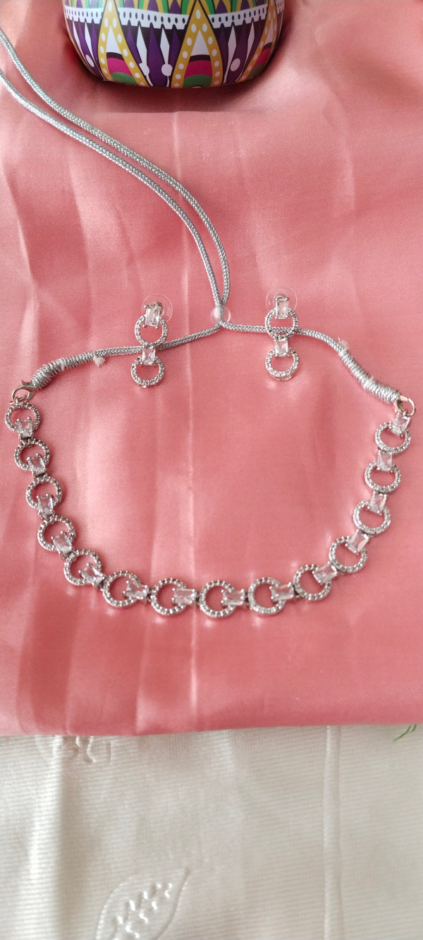 Silver cz white stone elevate necklace