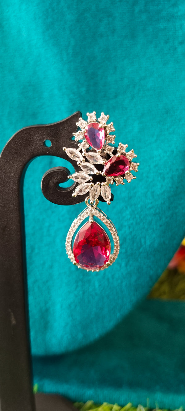 Elegant and intricate design earring