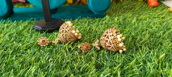 Victorian Floral Design Drop Earrings