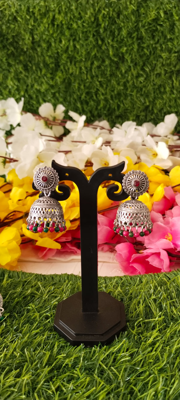 Antique oxidized finish with a vintage silver-grey tone