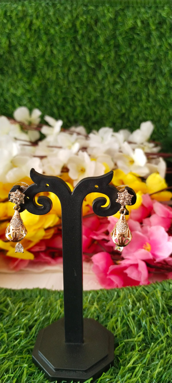 Elegant copper finish with a warm natural tone