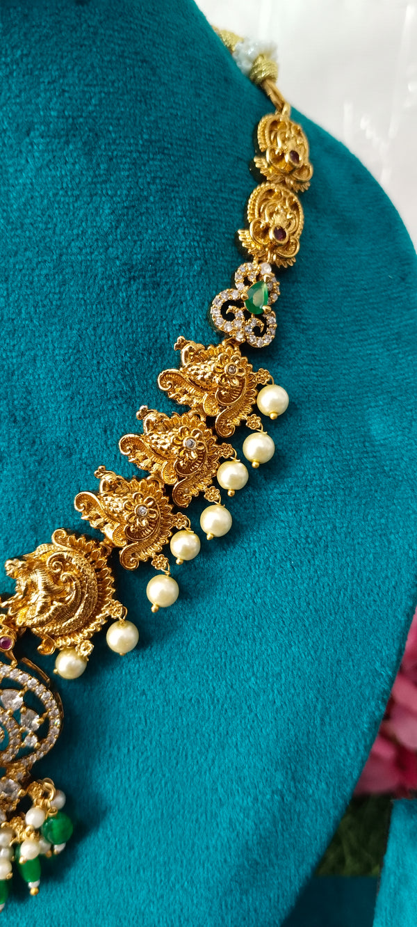 New Trendy Model of Nakshi Necklace set