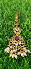 Gold-Plated & White Kundan-Studded Pearl Beaded Maang Tikka