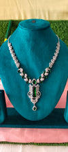 fashion Bold Majestic design necklace