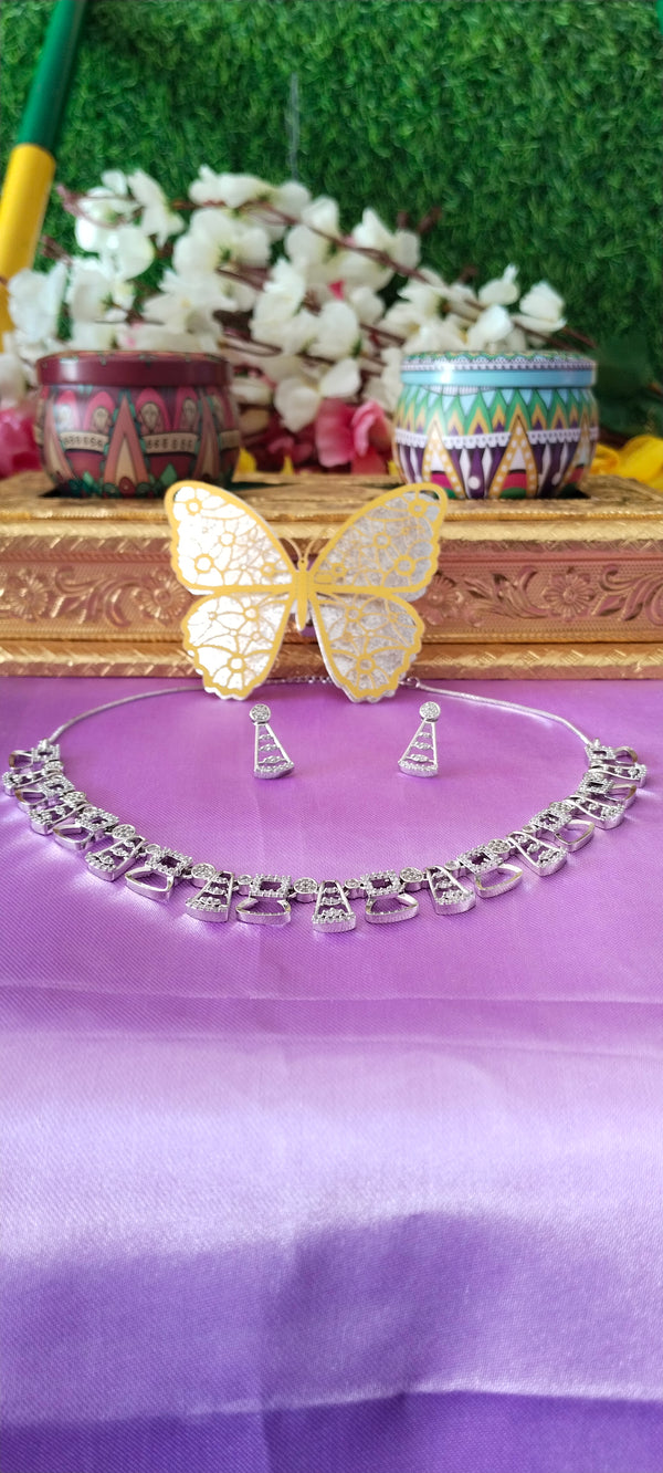 Dazzling Cz fashion Elegant, modern necklace