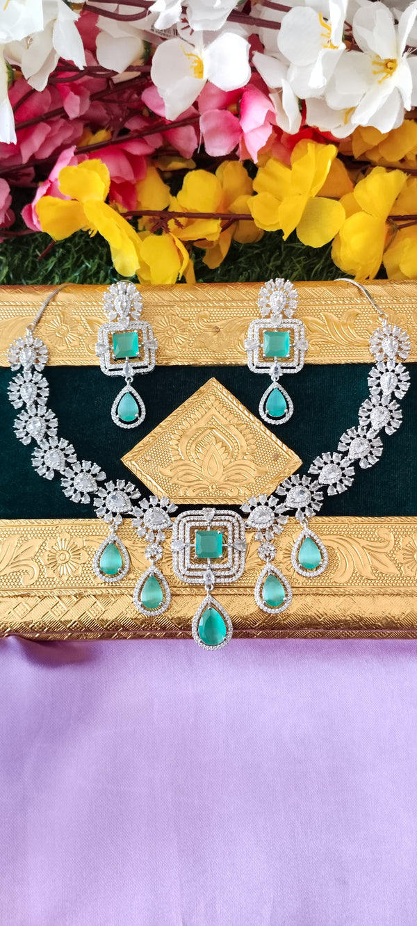 Luxurious american diamond elevate design necklace