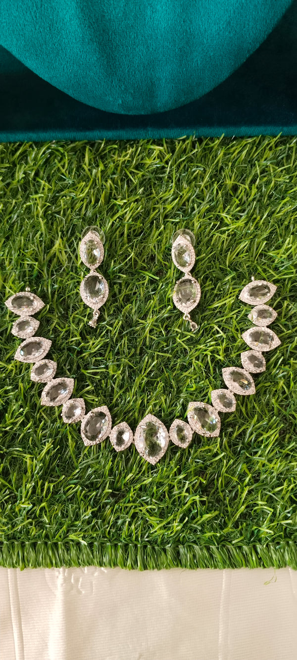 High - Quality Silver A.D with white colour necklace with matching earrings