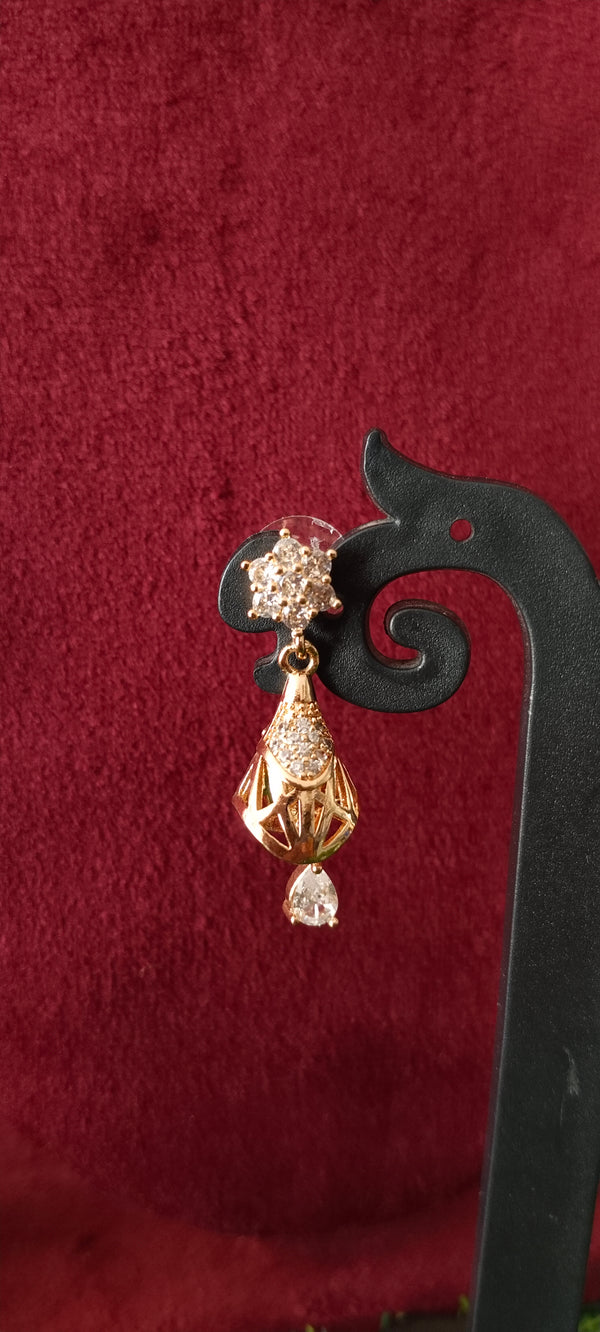 Elegant copper finish with a warm natural tone